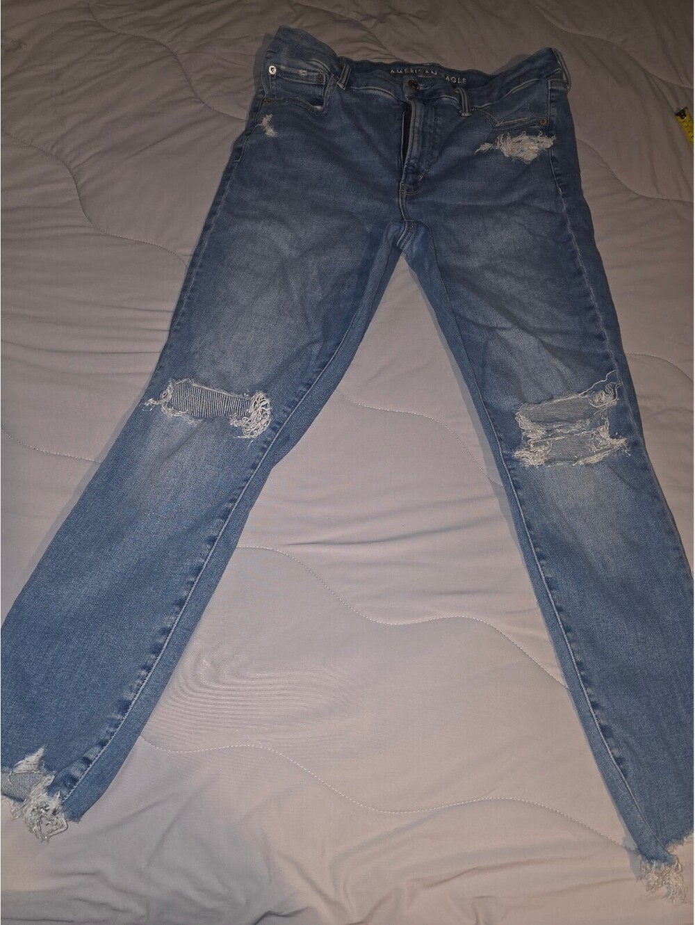 American Eagle Light Blue Distressed Jeans 14 Pre-owned